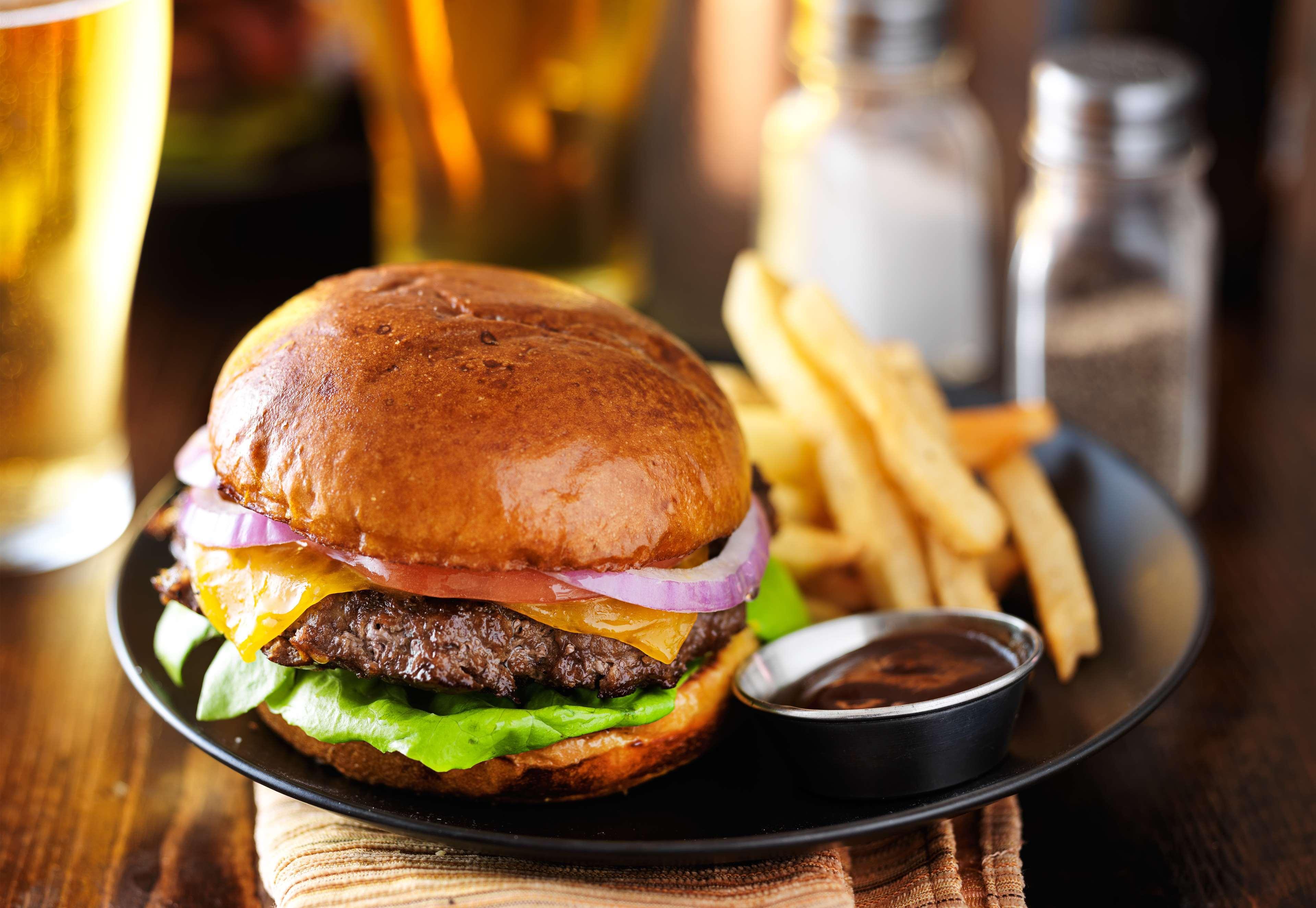 Hilton Garden Inn Portland לייק אוסווגו מראה חיצוני תמונה