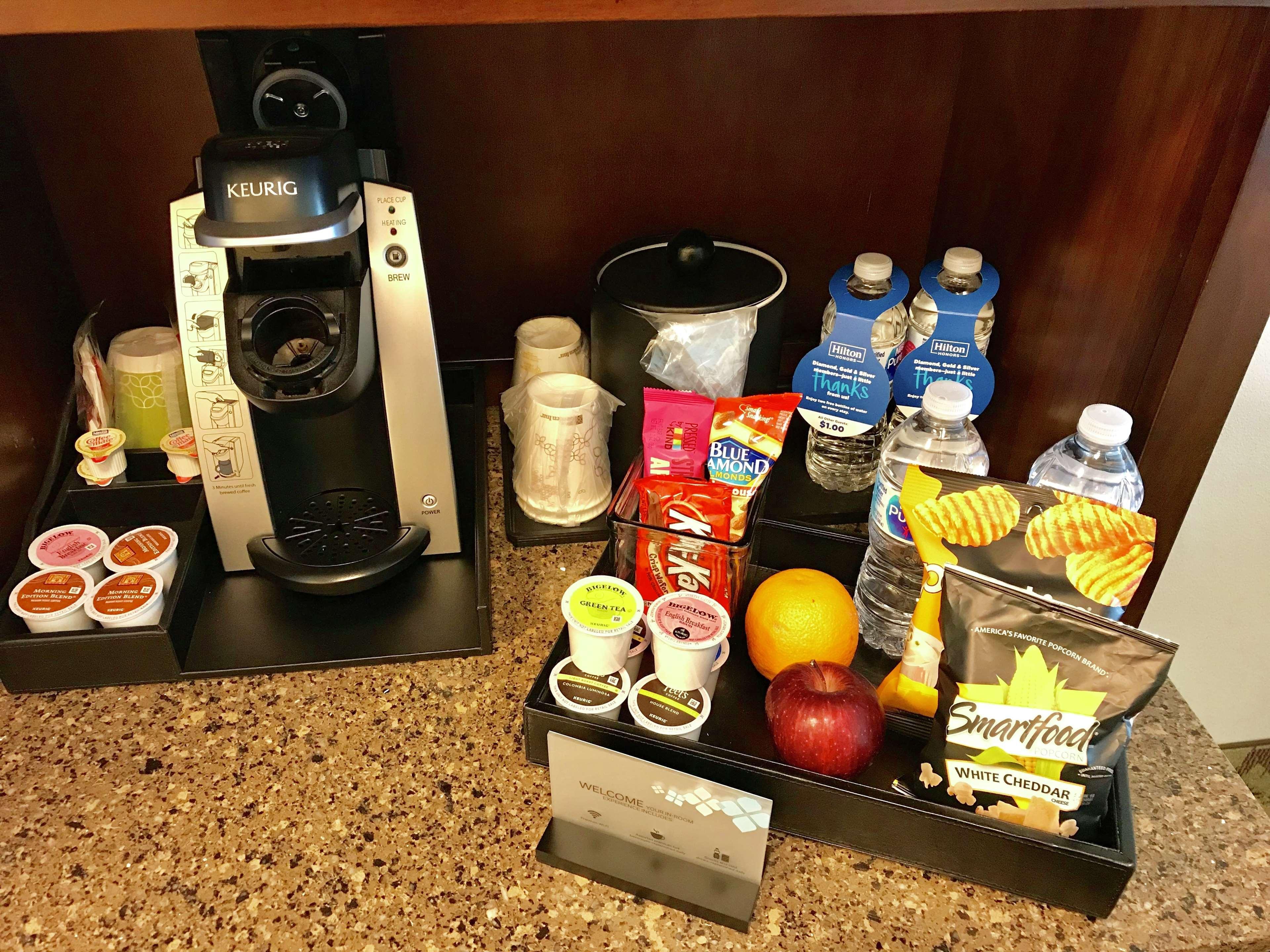 Hilton Garden Inn Portland לייק אוסווגו מראה חיצוני תמונה