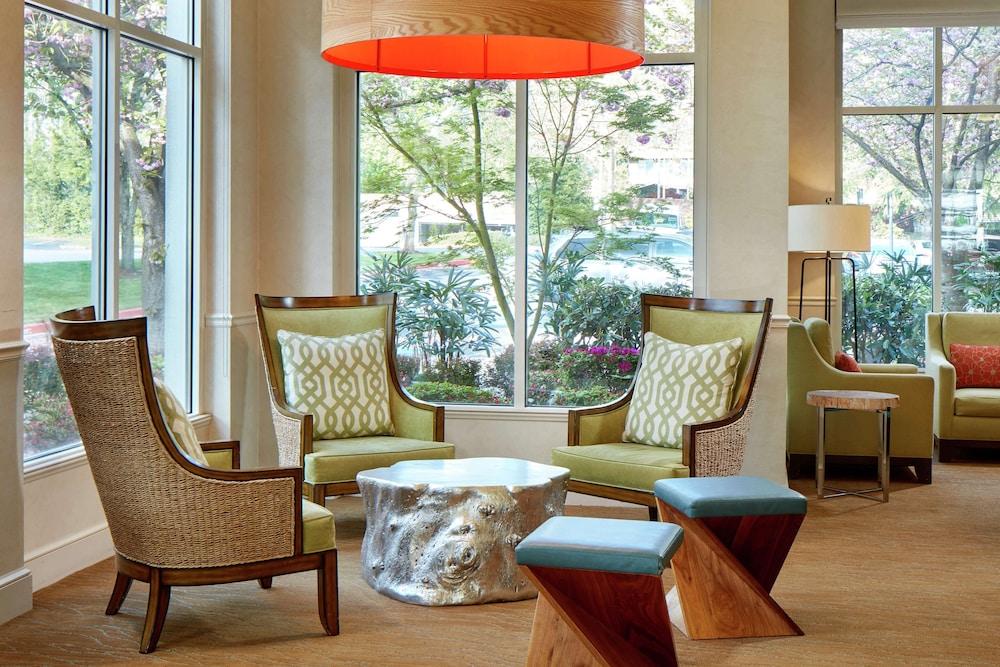 Hilton Garden Inn Portland לייק אוסווגו מראה חיצוני תמונה