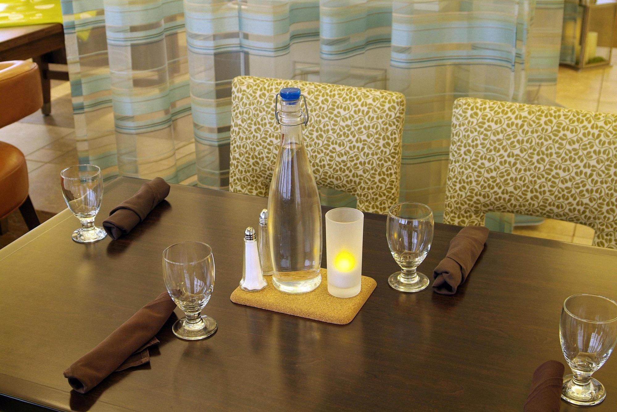 Hilton Garden Inn Portland לייק אוסווגו מראה חיצוני תמונה
